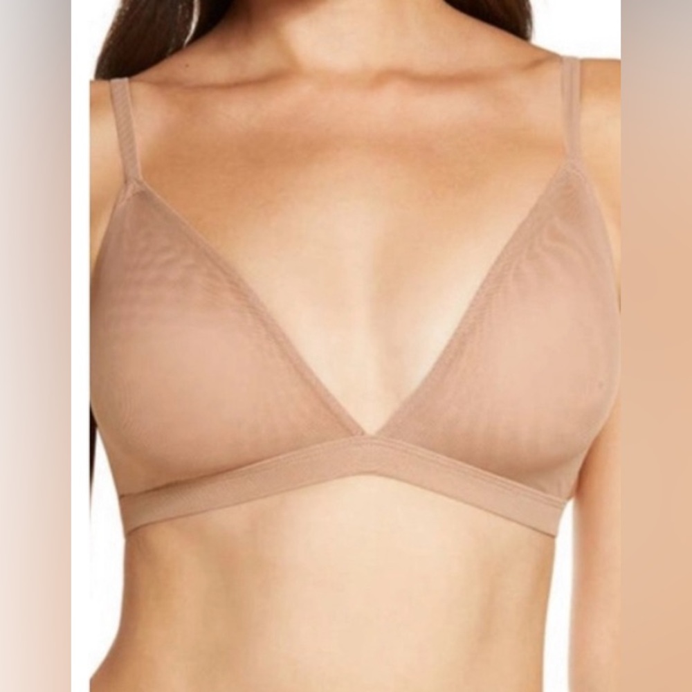 NWT Skims Triangle Bralette in color Clay - a perfect nude